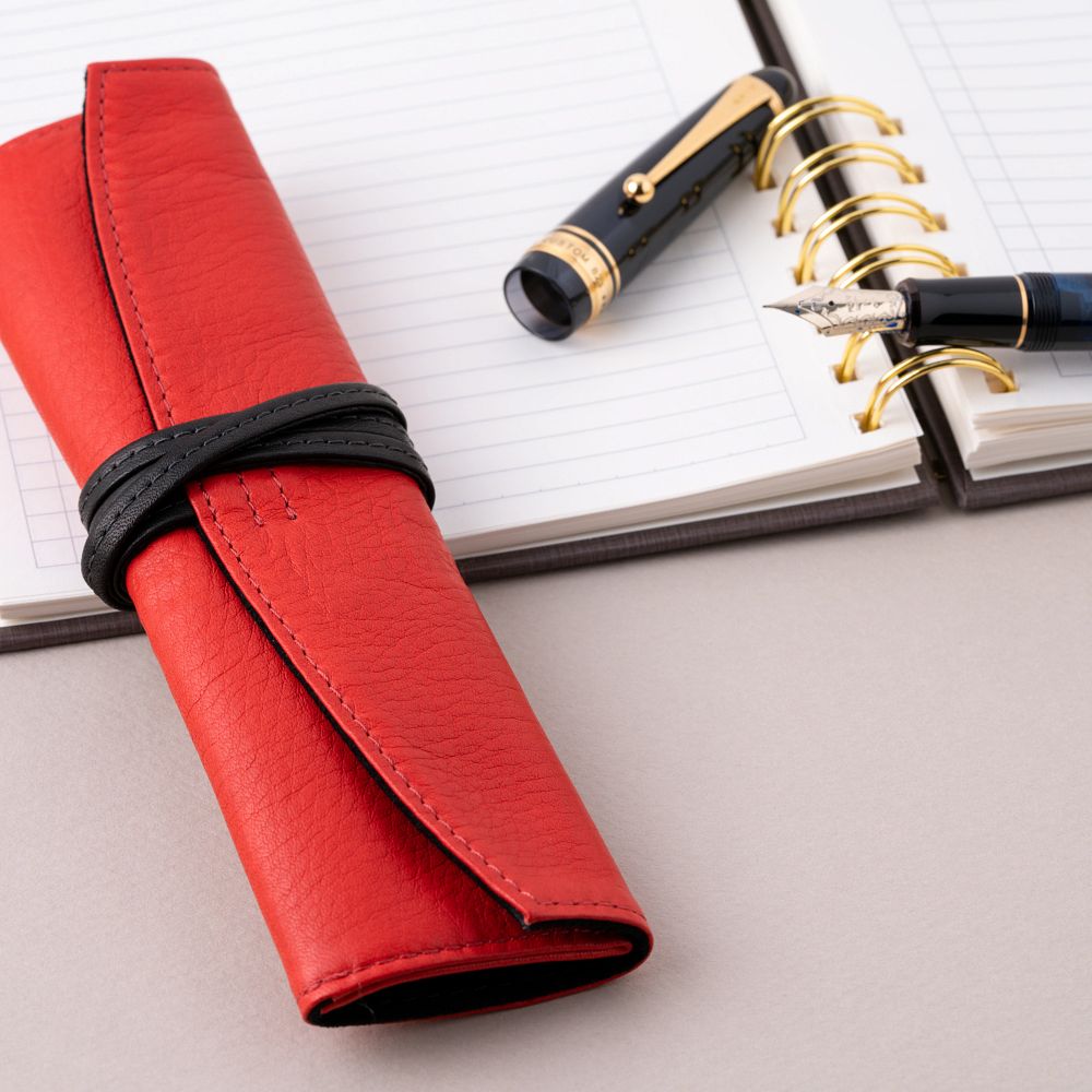Pilot Pensemble Leather Roll Pen Case - Holds 1 - Red (Long)