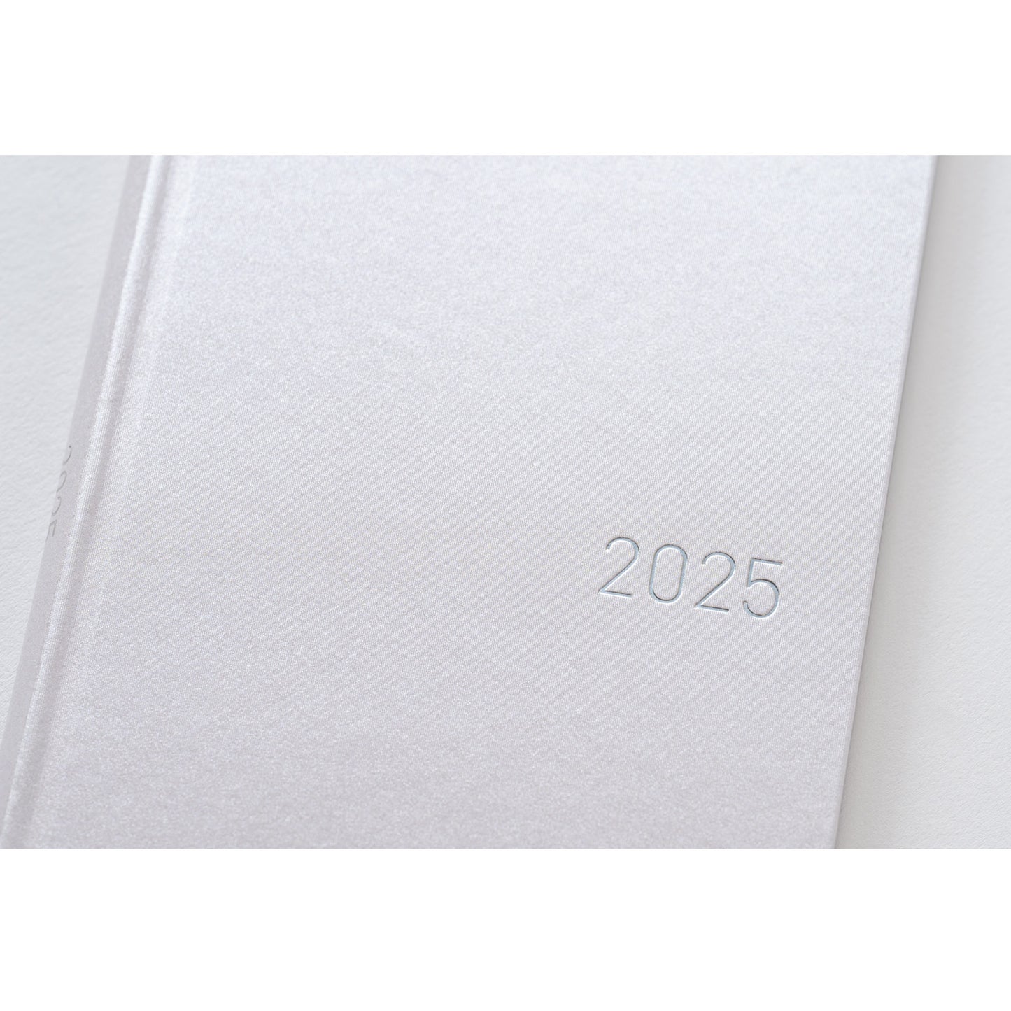 Hobonichi 2025 Weeks - Paper Series: Platinum White