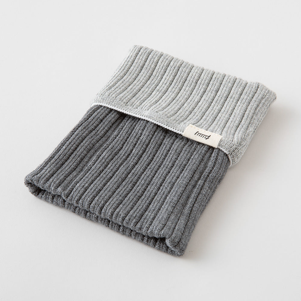 Midori Knitted Book Band with Pockets - Two-Tone Gray