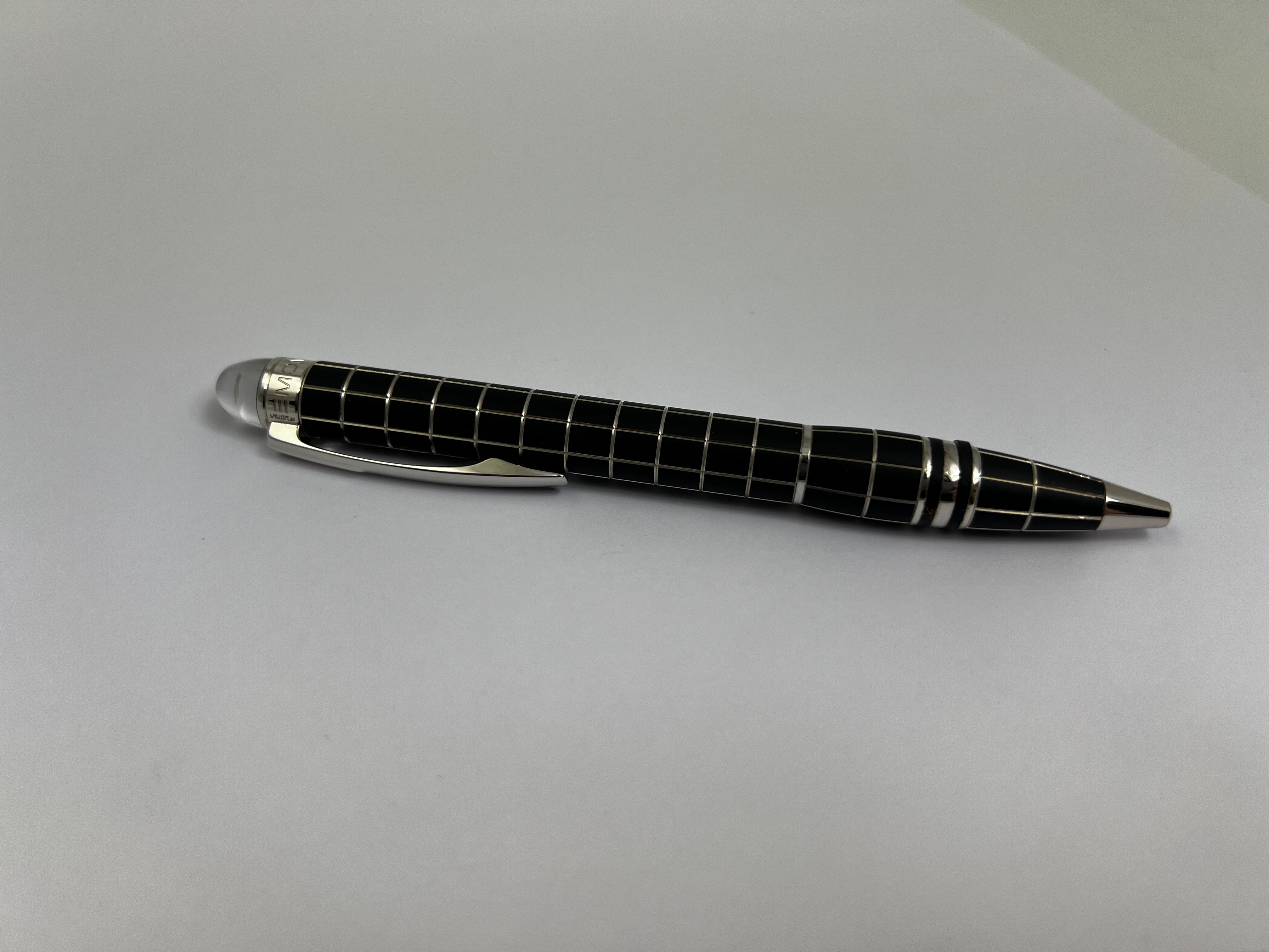 Pre Owned Montblanc Starwalker Metal Rubber Ballpoint