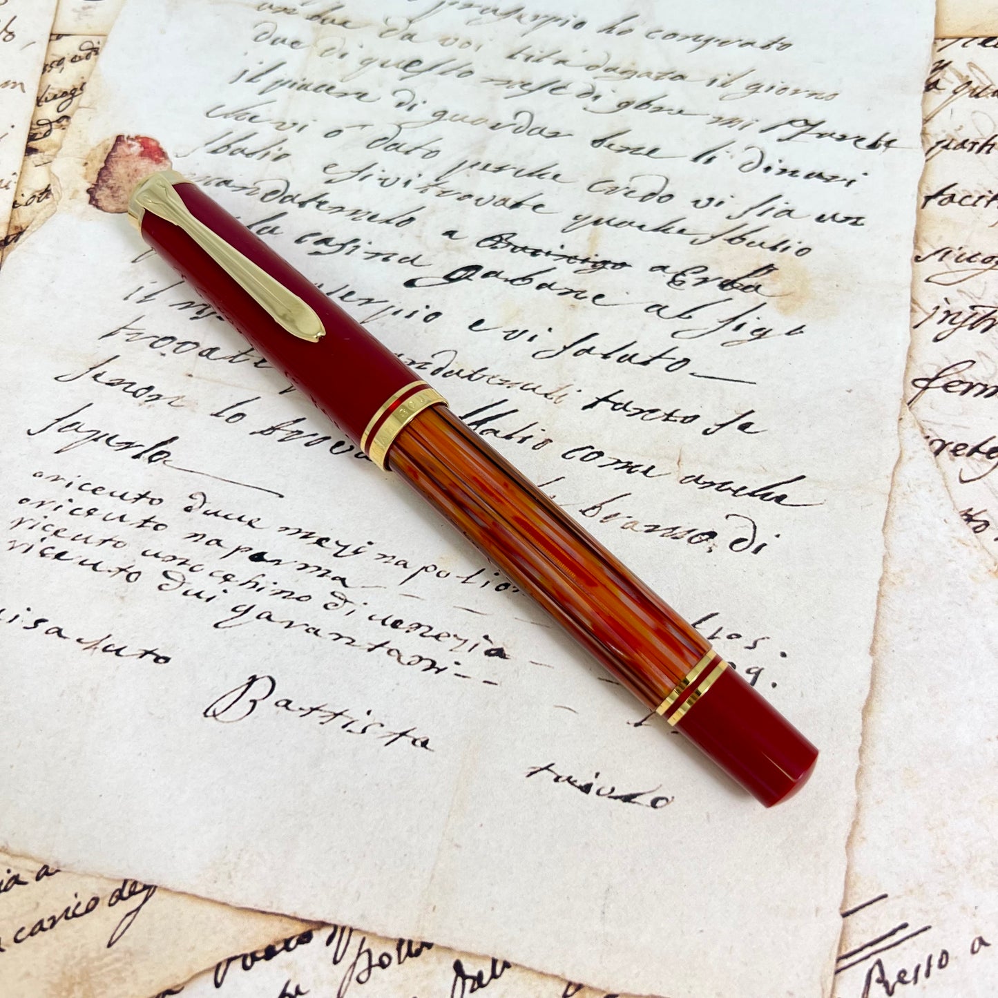 Pre-Owned Pelikan M600 Tortoiseshell Red 14K F