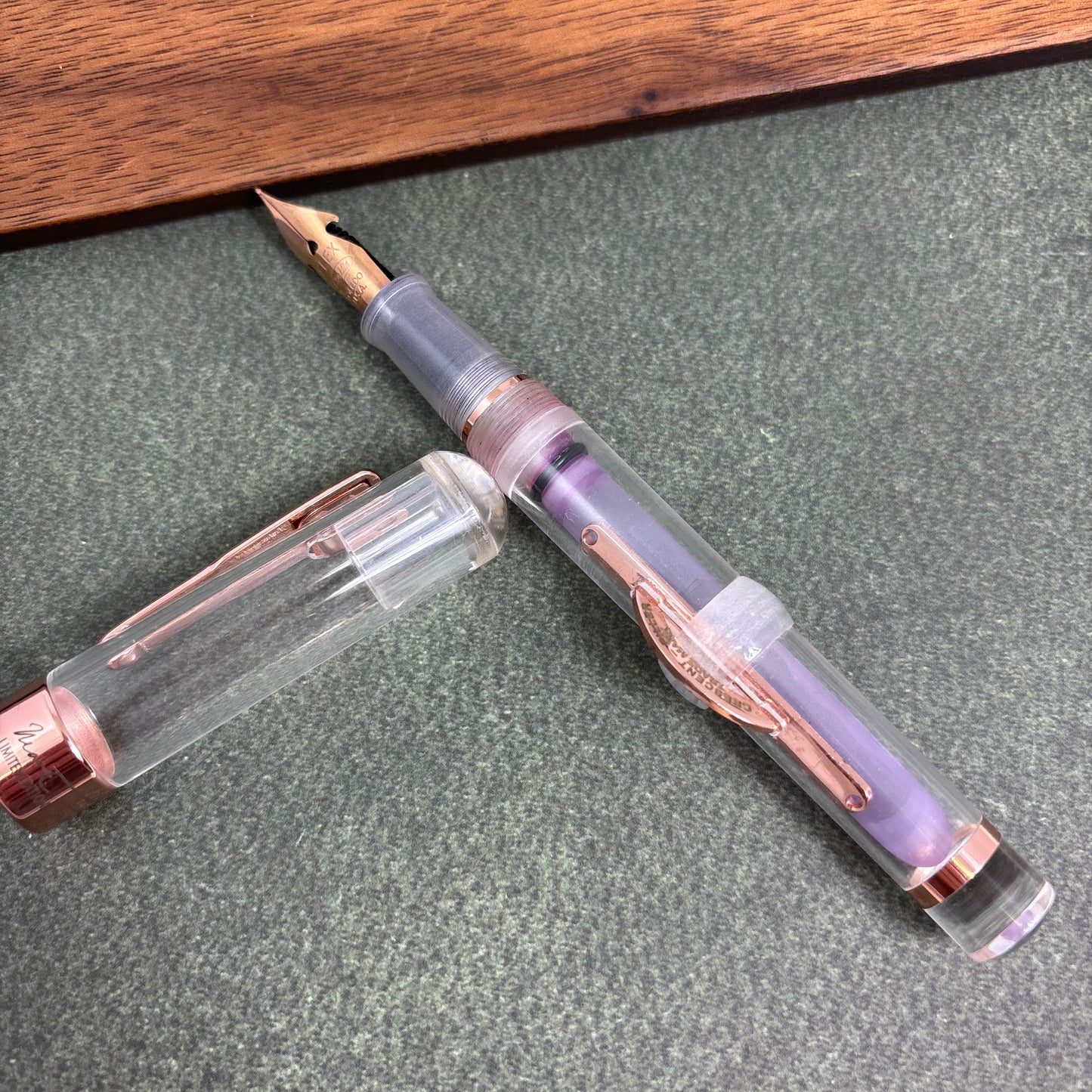 Pre-Owned Conklin Mark Twain Fountain Pen - Transparent with Rose Gold Trim Omniflex