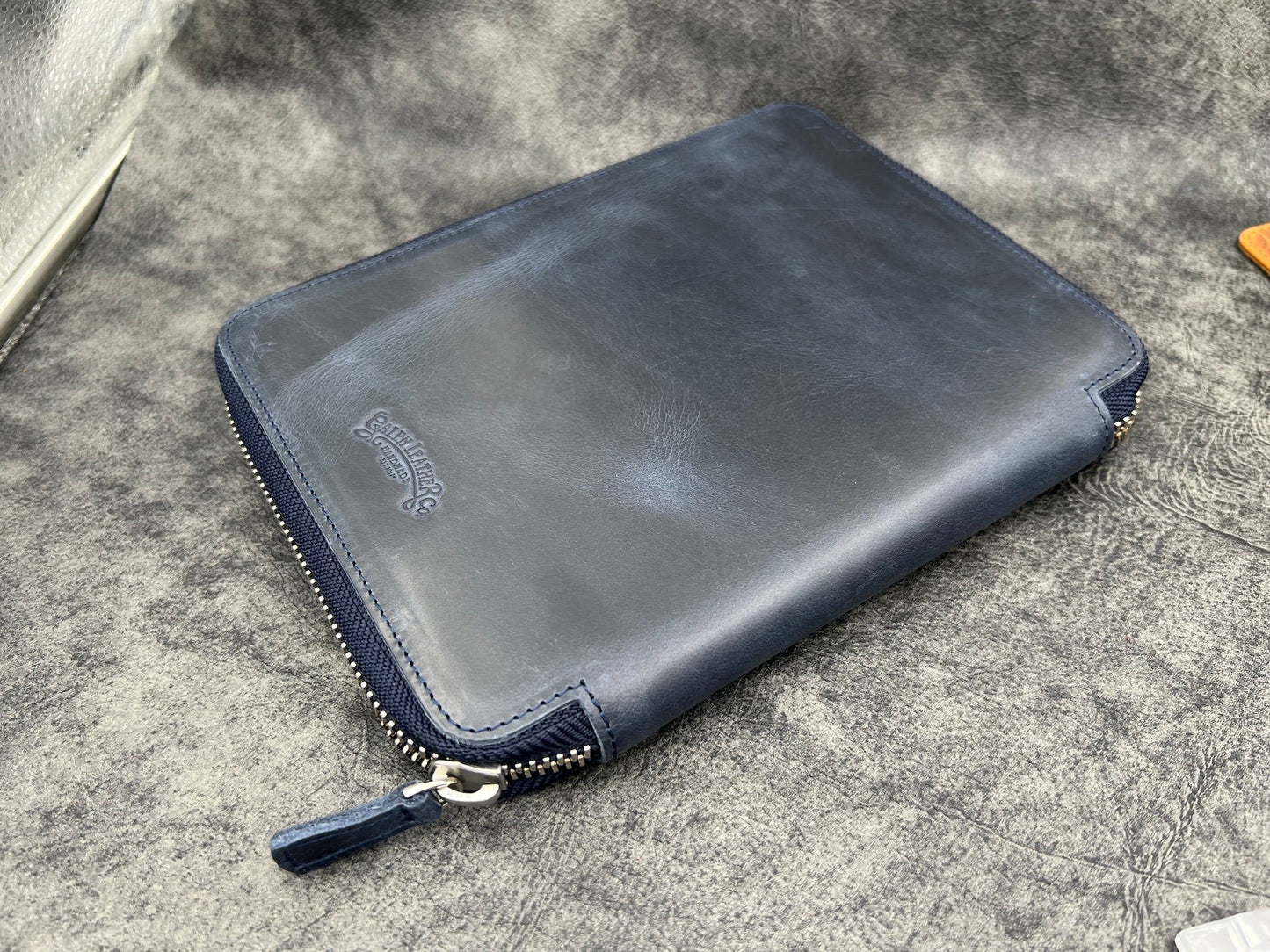 Galen Leather 20 Slot Zippered Pen Case - Crazy Horse Navy Blue