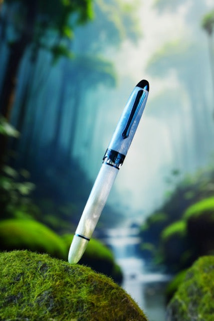 Nahvalur Horizon Fountain Pen - Habitat (Limited Edition)