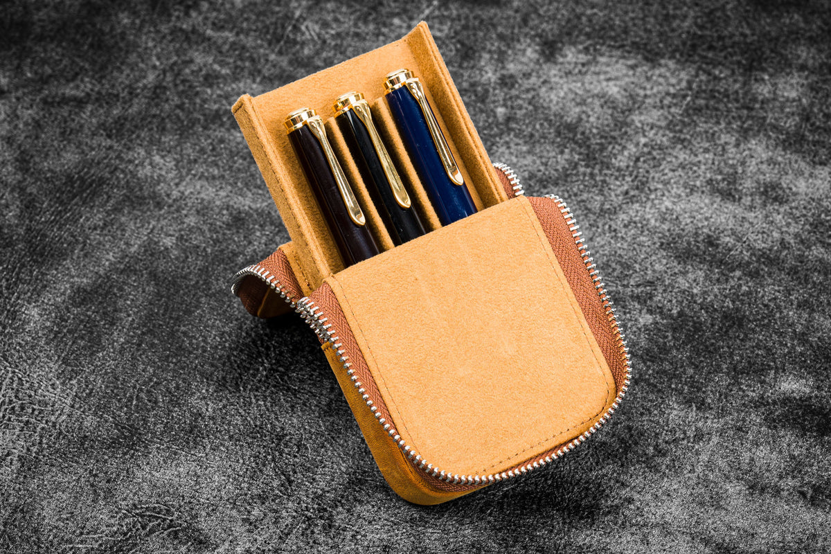 Leather Zippered Single Fountain Pen Pouch - Crazy Horse Tan