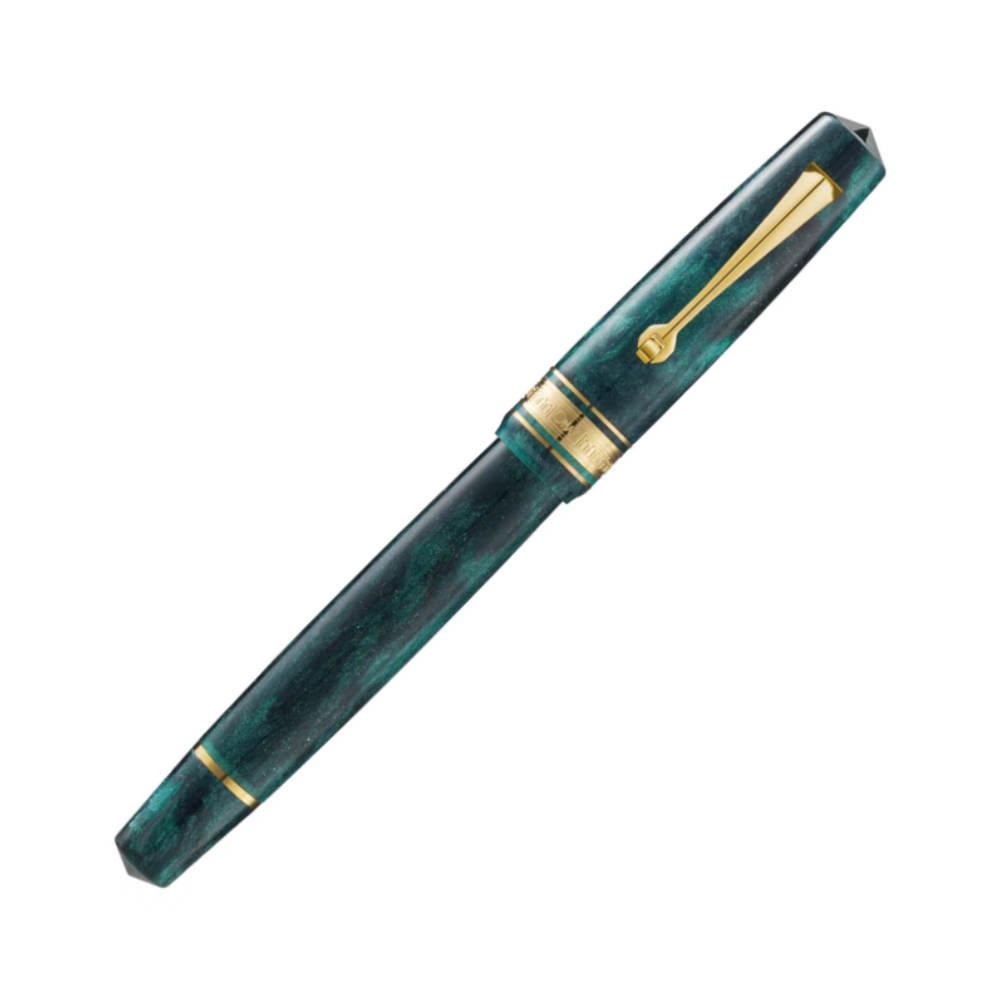 Omas Bologna Fountain Pen - Smeraldo Elegante with Gold Trim (Elegant Emerald)