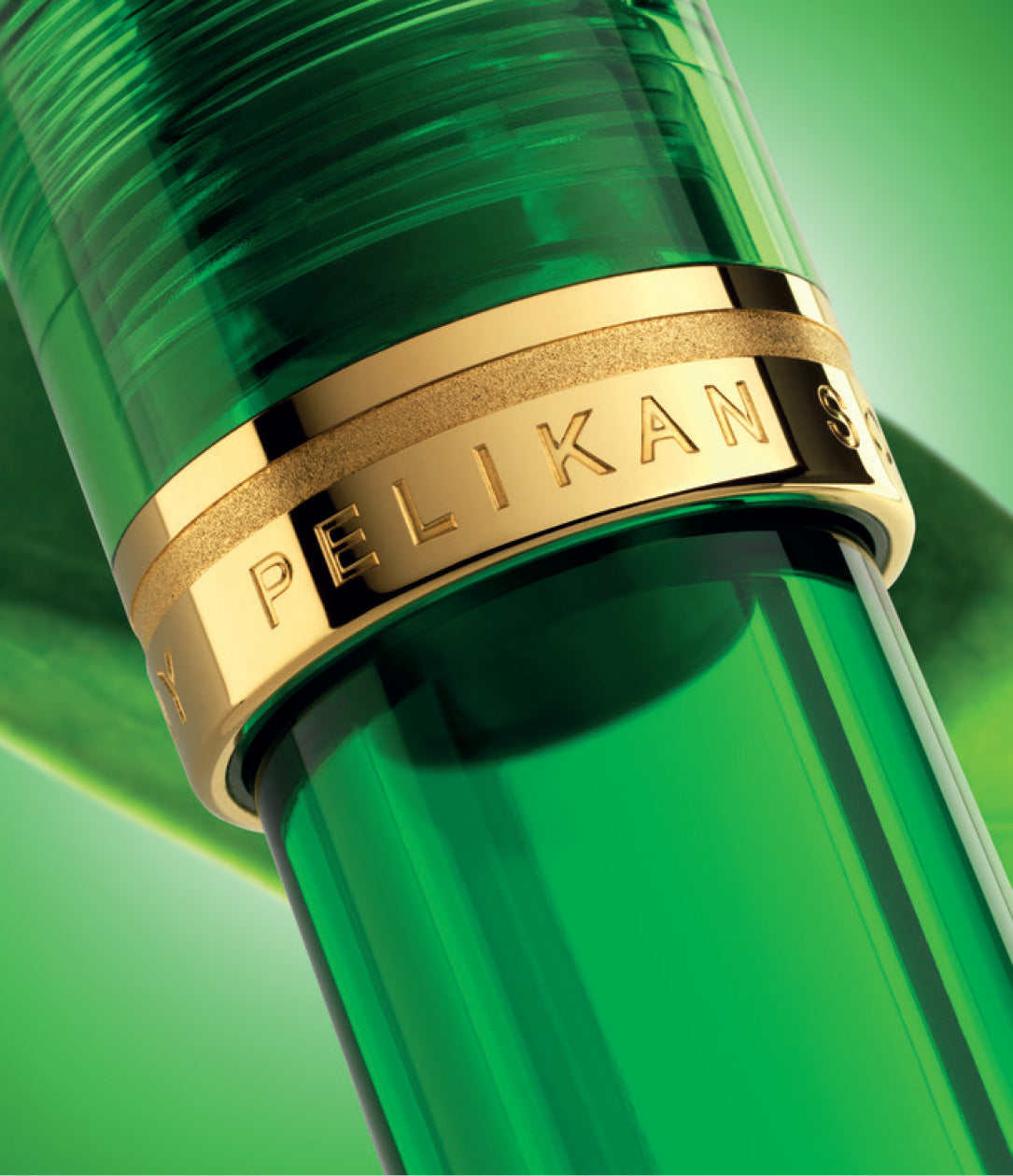 Pelikan Souverän M800 Fountain Pen - Green Demonstrator (Special Edition)