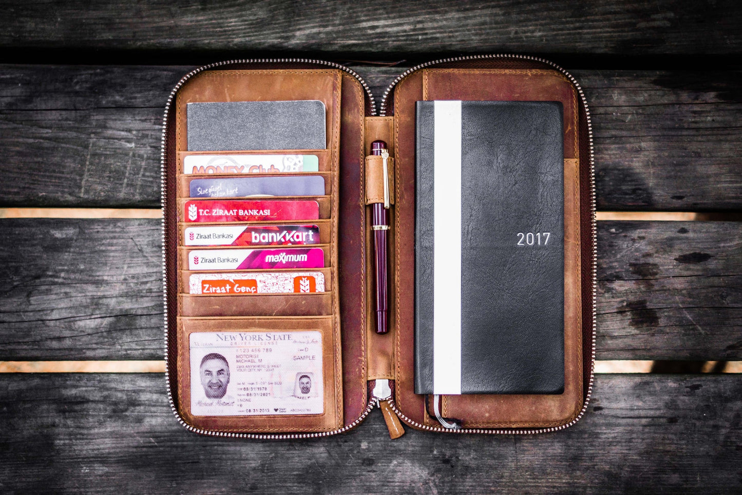 Galen Leather Hobonichi Zippered Mega Weeks Cover - Crazy Horse Brown