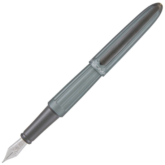 Diplomat Aero Fountain Pen - Grey