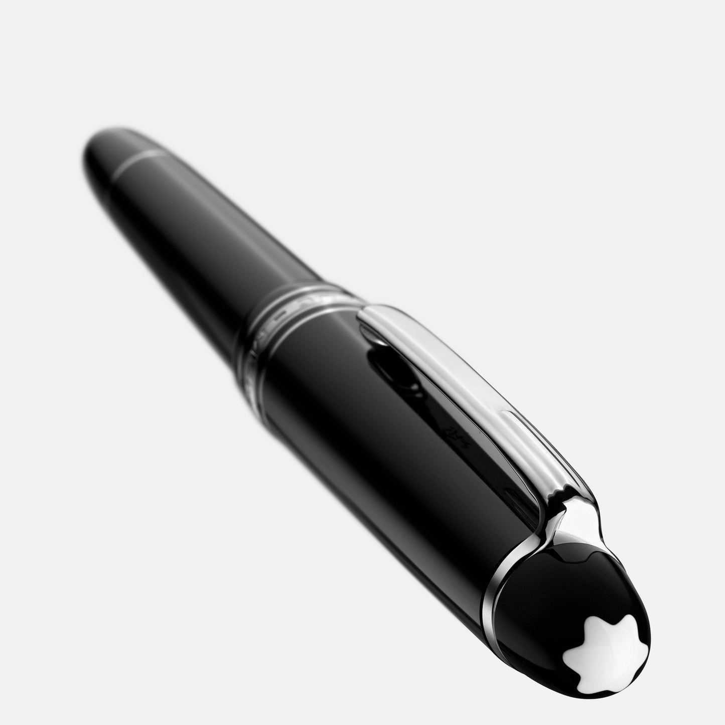 Montblanc LeGrand Fountain Pen - Black with Platinum Trim (Meisterstück)